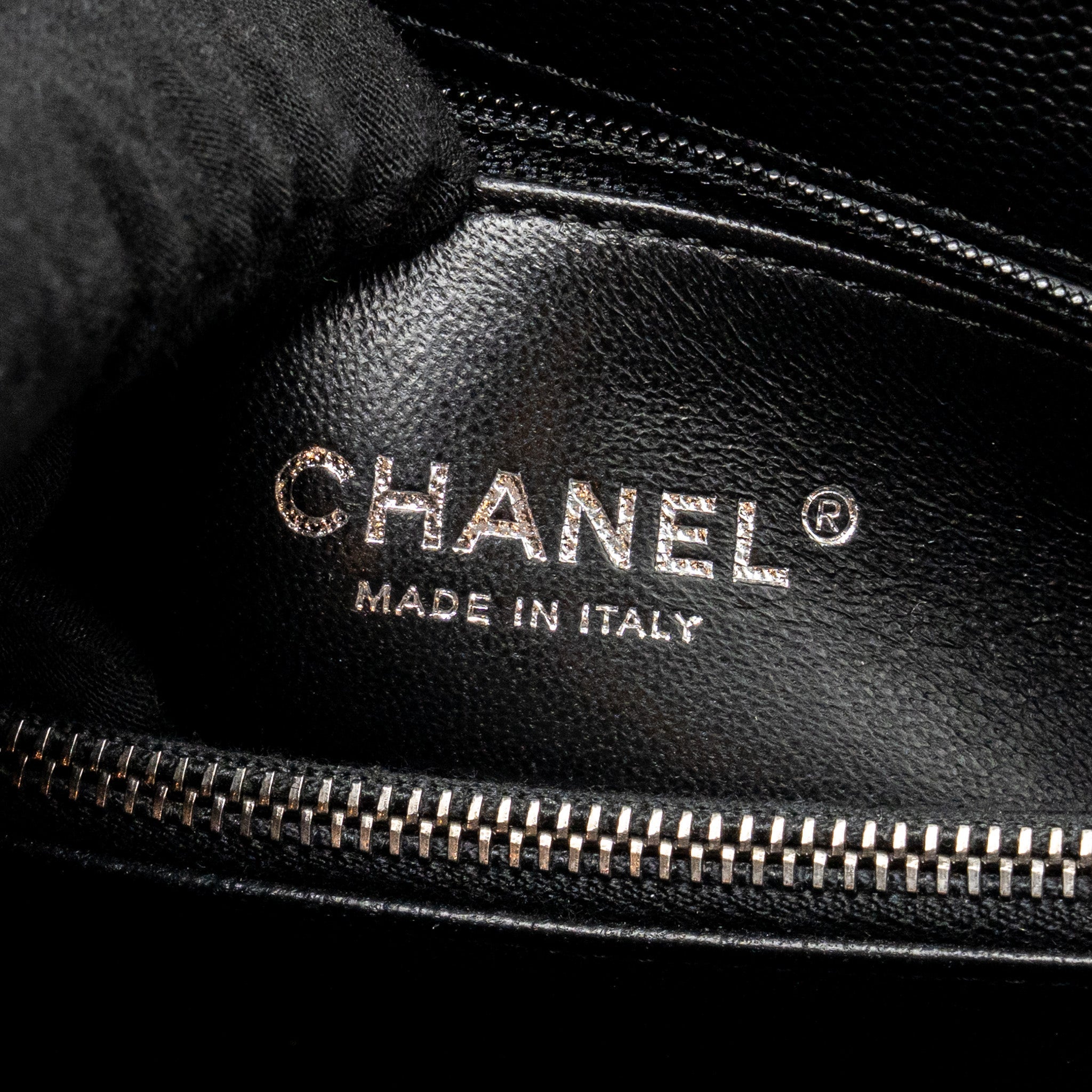 CHANEL MEDIUM COCO HANDLE CAVIAR/LIZARD HANDLE BLACK/BURGUNDY RUTHENIUM HARDWARE