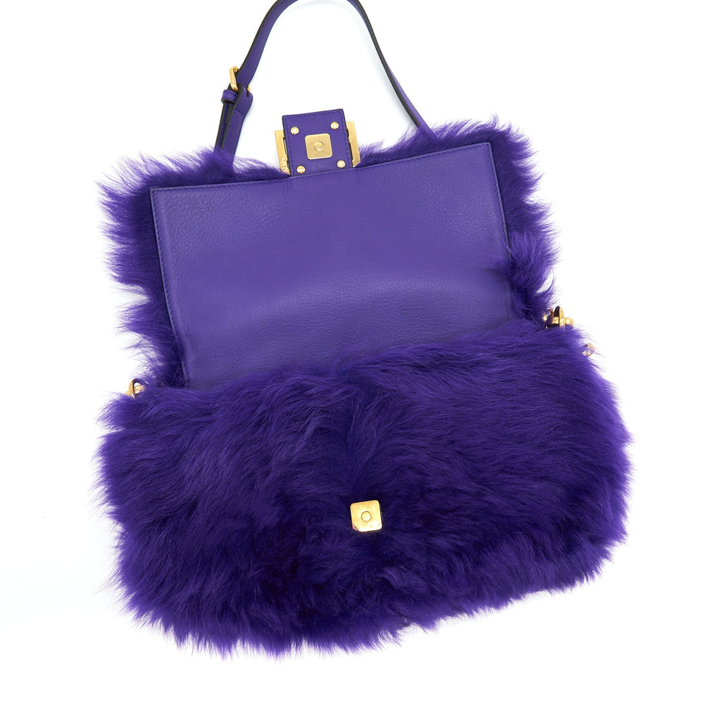 FENDI BAGUETTE FUR HANDBAG PURPLE
