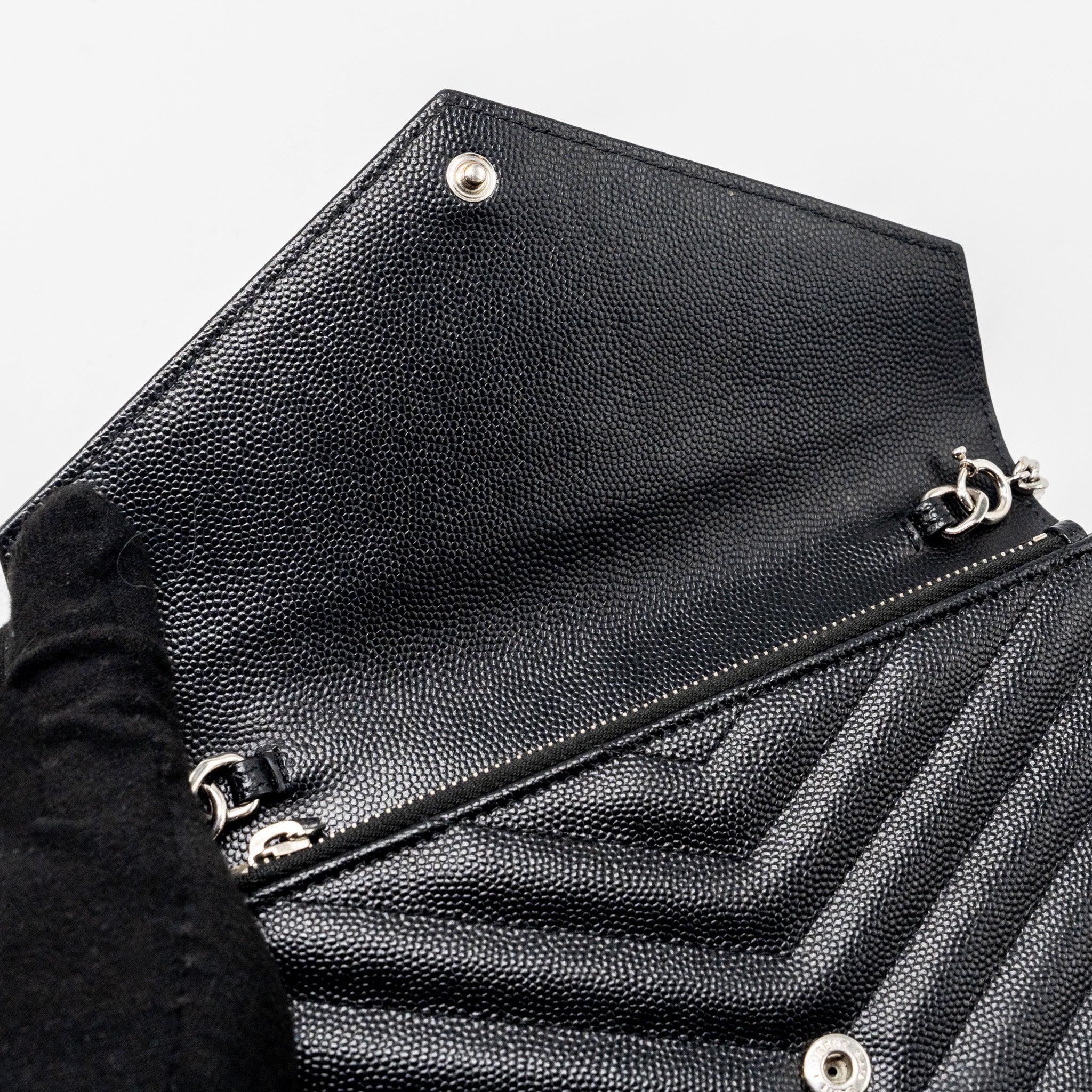 SAINT LAURENT ENVELOPE WALLET ON CHAIN GRAINED CALFSKIN BLACK SHW