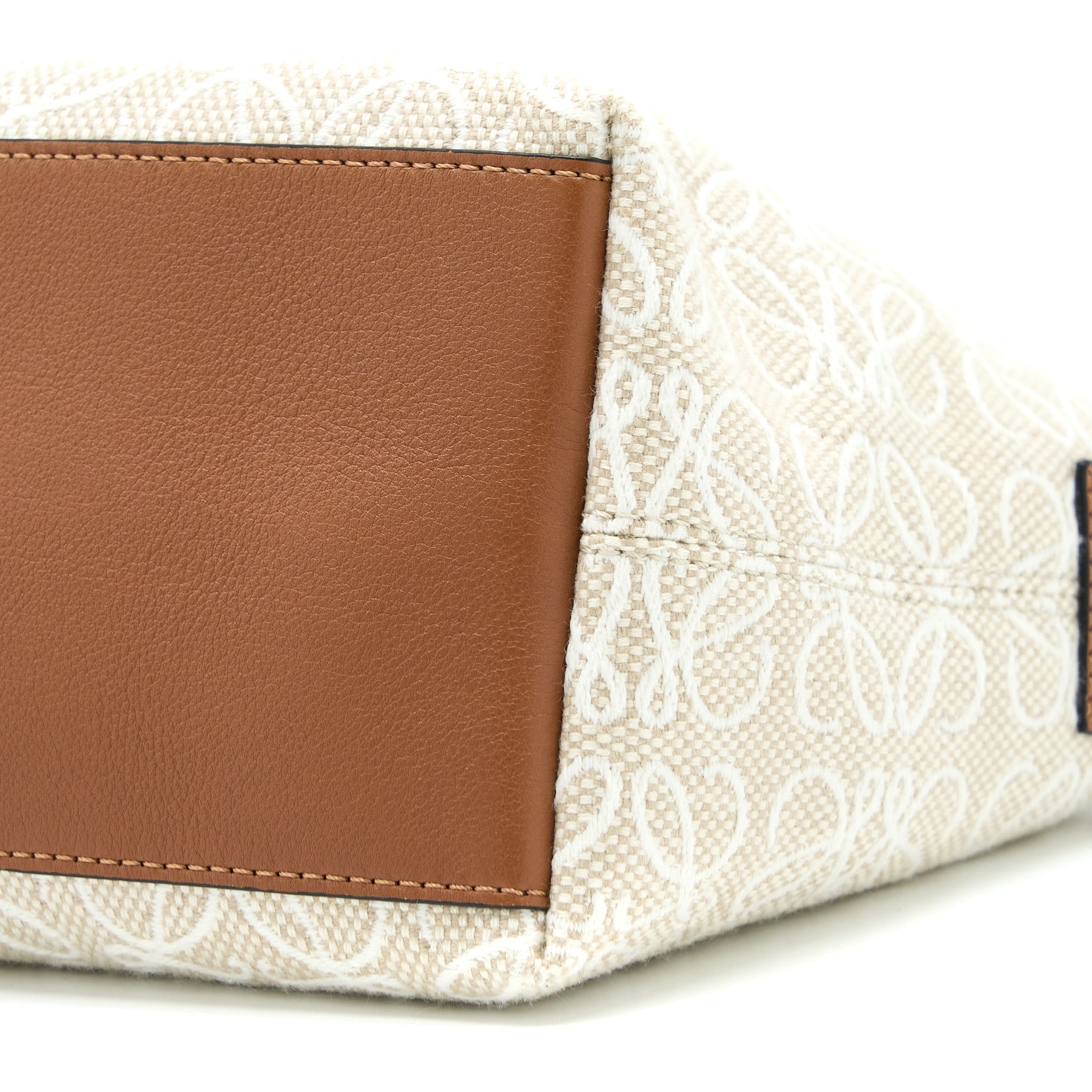 LOEWE SMALL CUBI BAG IN ANAGRAM JACQUARD/CALFSKIN ECRU/TAN GHW