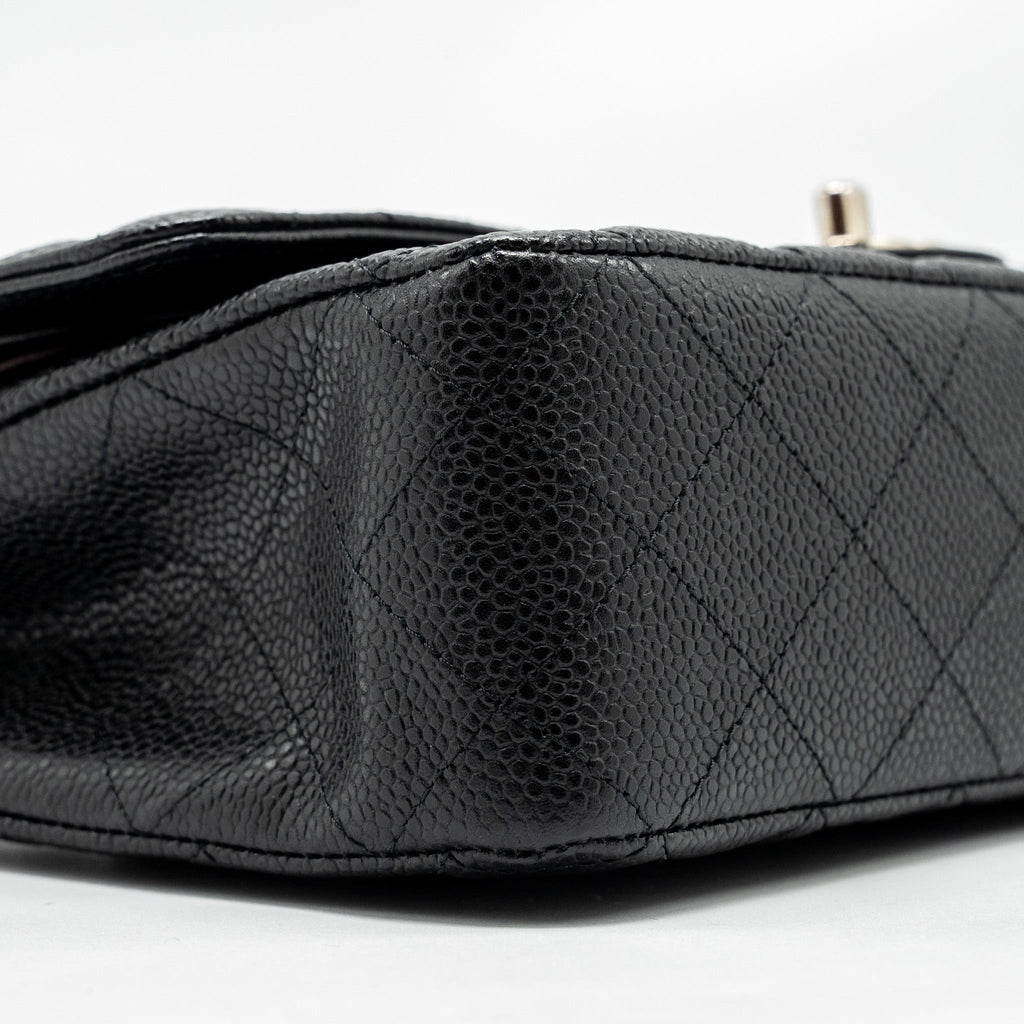 CHANEL MEDIUM CLASSIC DOUBLE FLAP BAG CAVIAR BLACK SHW