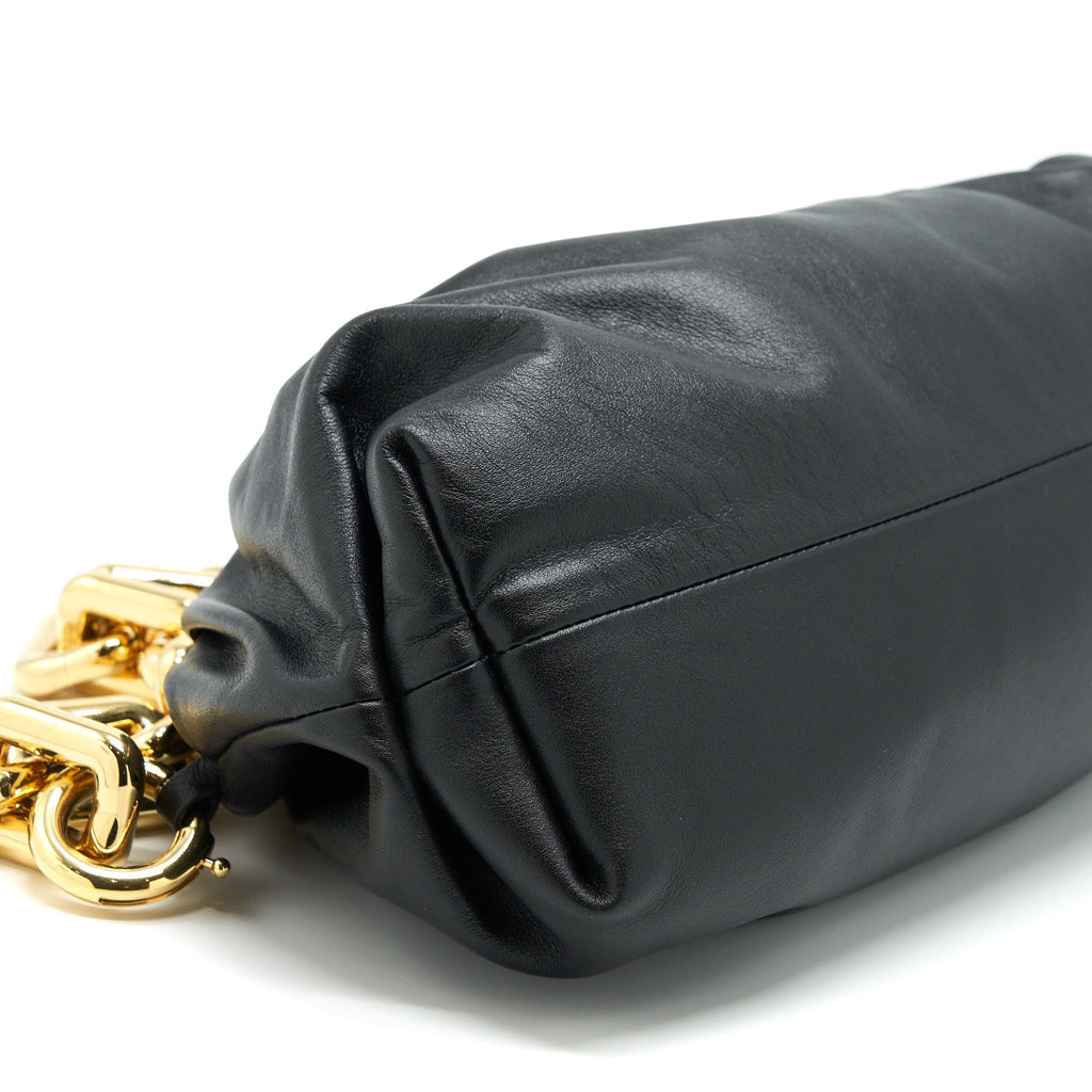 BOTTEGA VENETA CHAIN POUCH CALFSKIN BLACK GHW