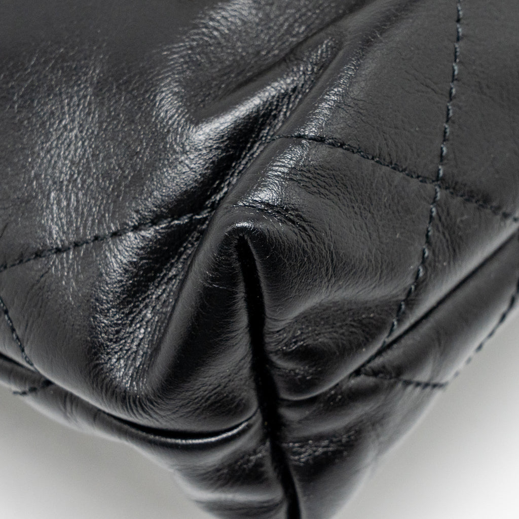 CHANEL MINI 22 BAG SHINY CALFSKIN BLACK GHW (MICROCHIP)