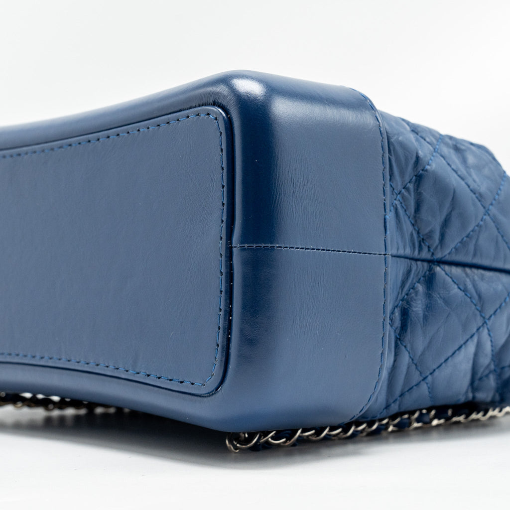 CHANEL GABRIELLE BACKPACK AGED CALFSKIN BLUE MULTICOLOUR HARDWARE