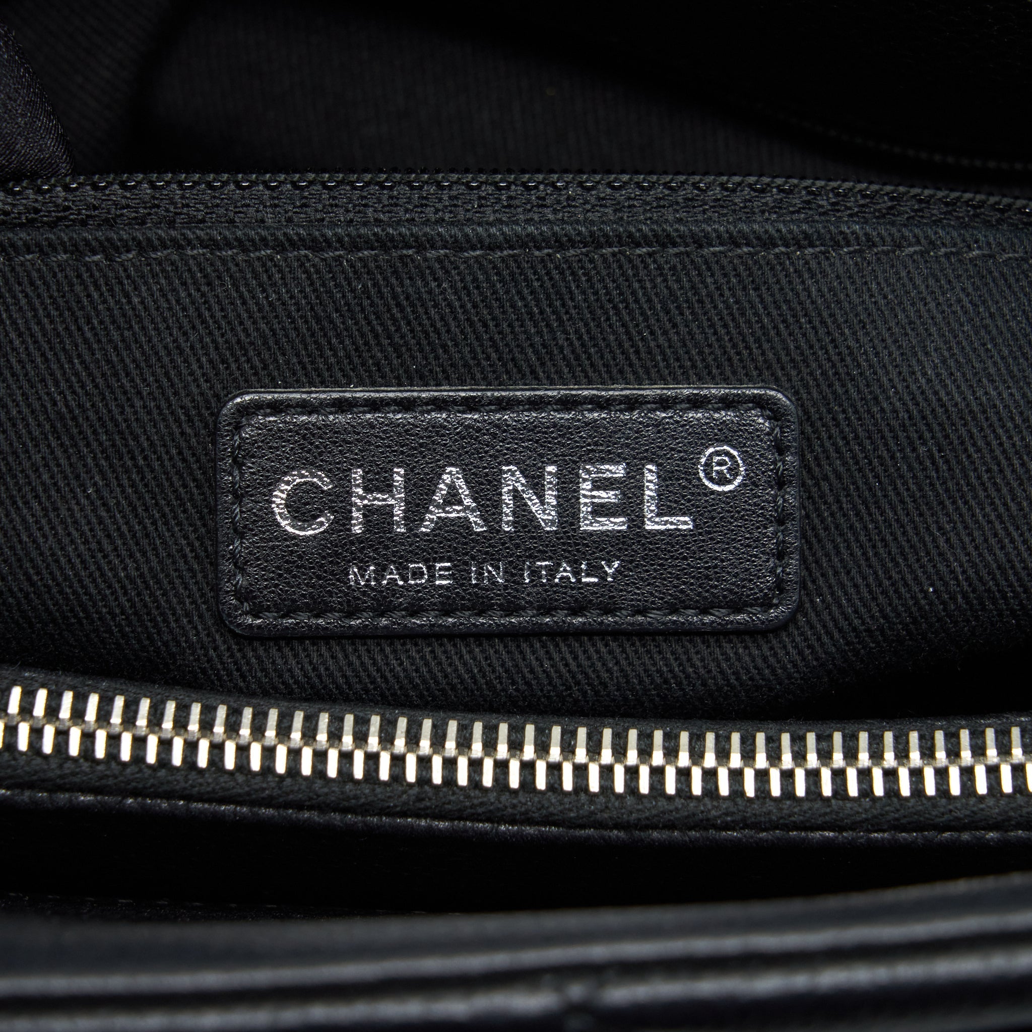 CHANEL CC LOGO TOTE BAG CAVIAR BLACK SHW