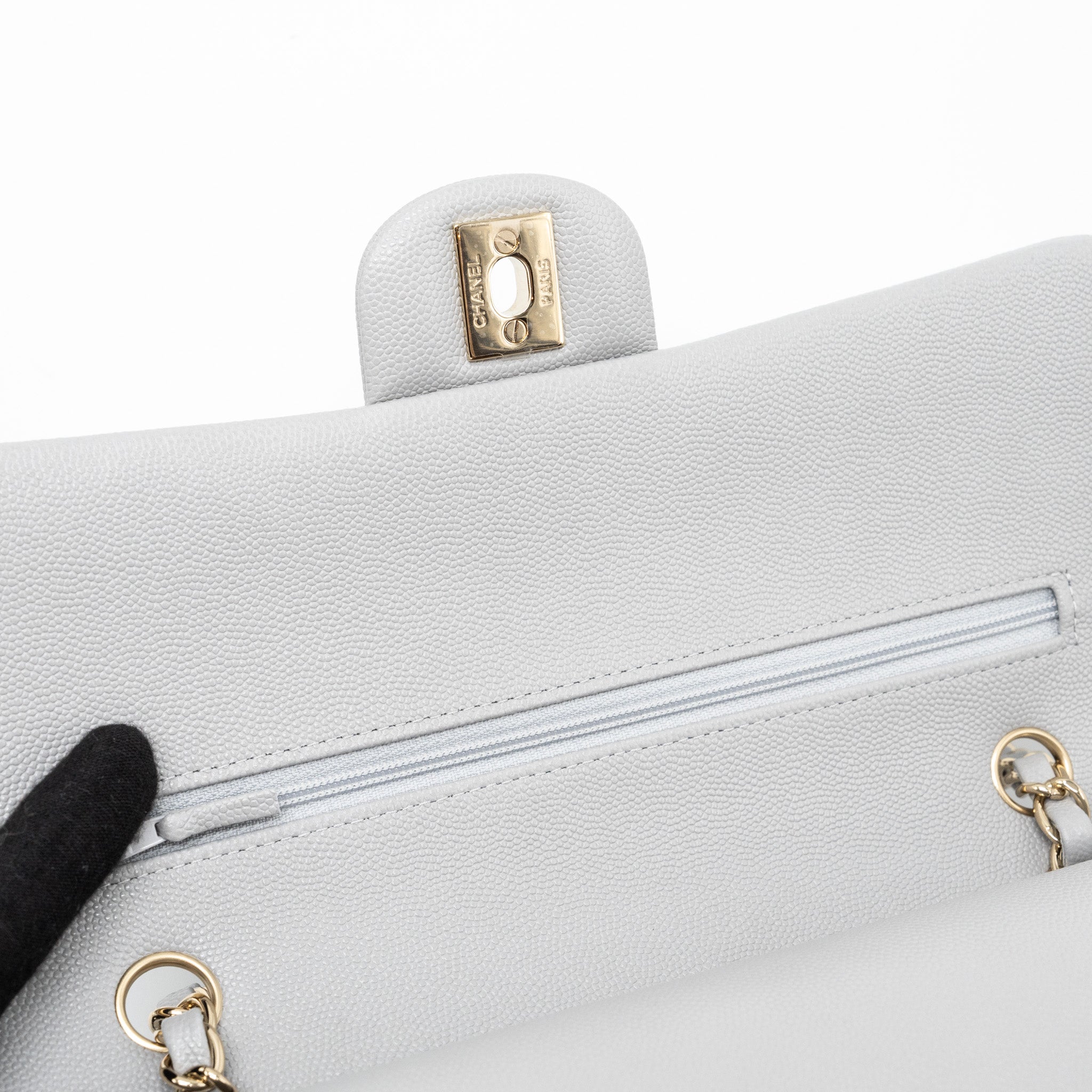 CHANEL CLASSIC MEDIUM DOUBLE FLAP BAG CAVIAR LIGHT GREY LGHW (MICROCHIP)
