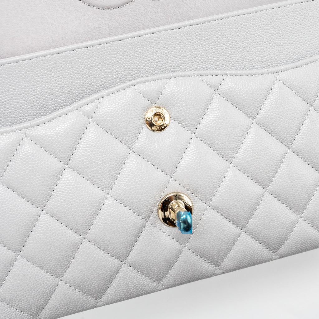 CHANEL CLASSIC MEDIUM DOUBLE FLAP BAG CAVIAR LIGHT GREY LGHW (MICROCHIP)
