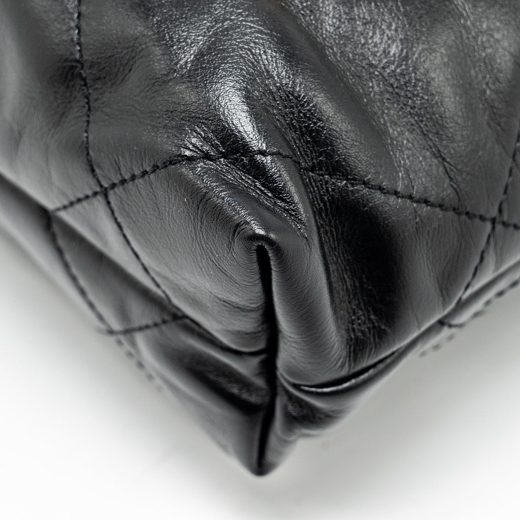 CHANEL MINI 22 BAG SHINY CALFSKIN BLACK GHW (MICROCHIP)
