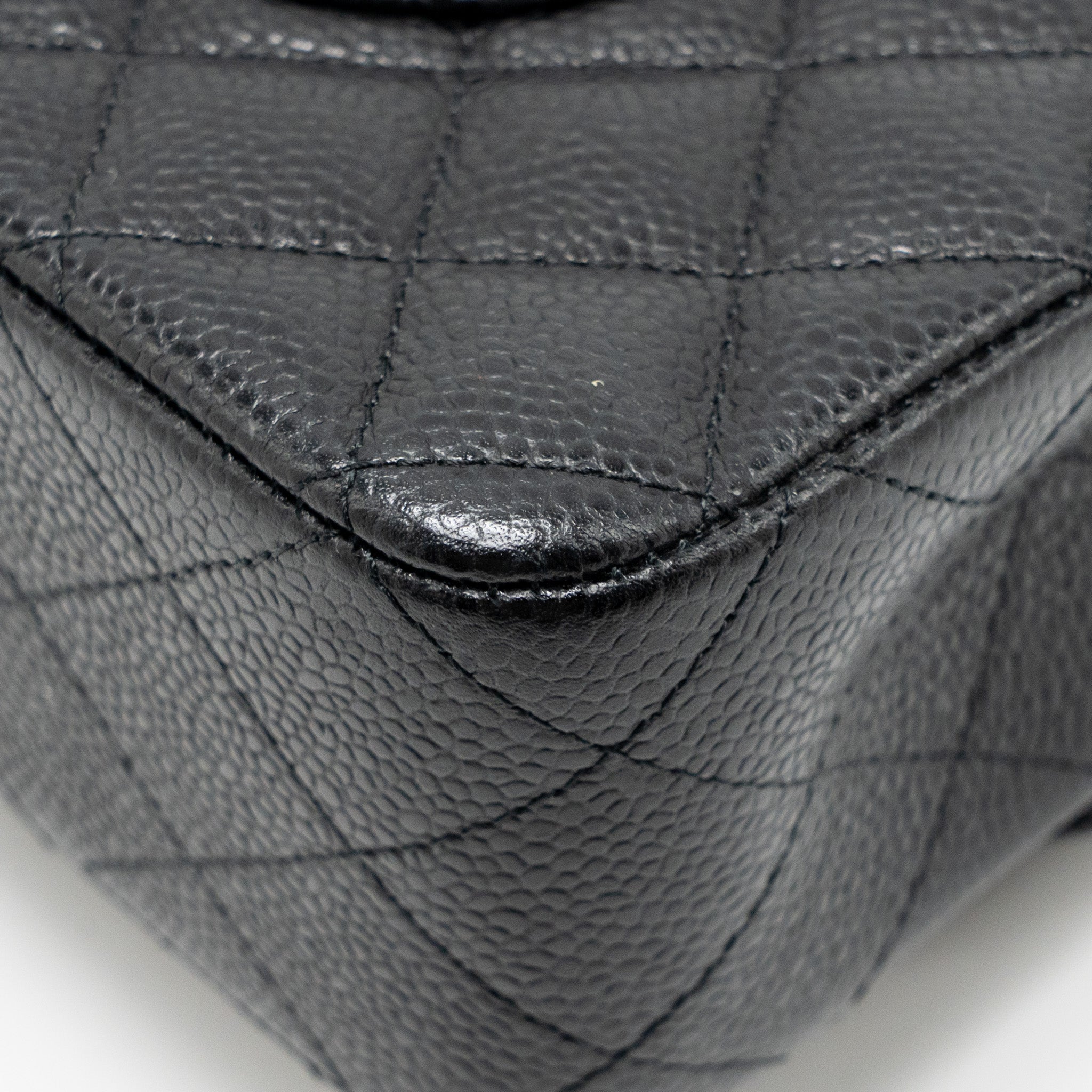 CHANEL MEDIUM CLASSIC DOUBLE FLAP BAG CAVIAR BLACK GHW