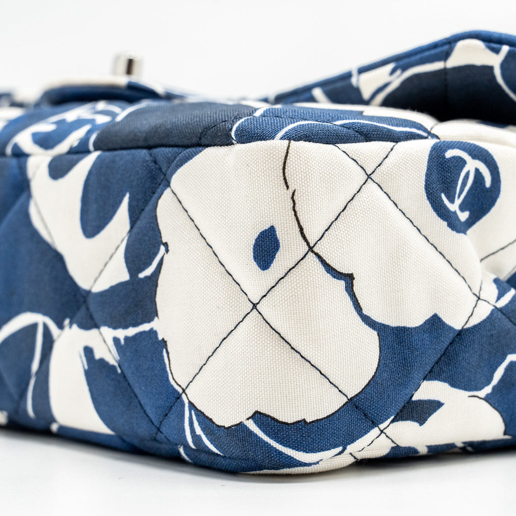 CHANEL MEDIUM LIMITED EDITION FLORA PRINTED CLASSIC FLAP BAG SILK BLUE/WHITE SHW (MICROCHIP)