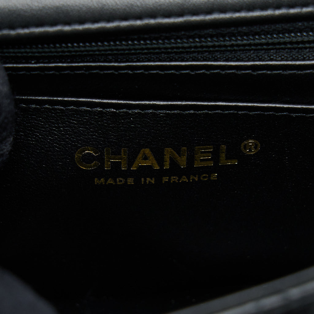 CHANEL 22A TOP HANDLE MINI RECTANGULAR FLAP BAG LAMBSKIN BLACK GHW (MICROCHIP)