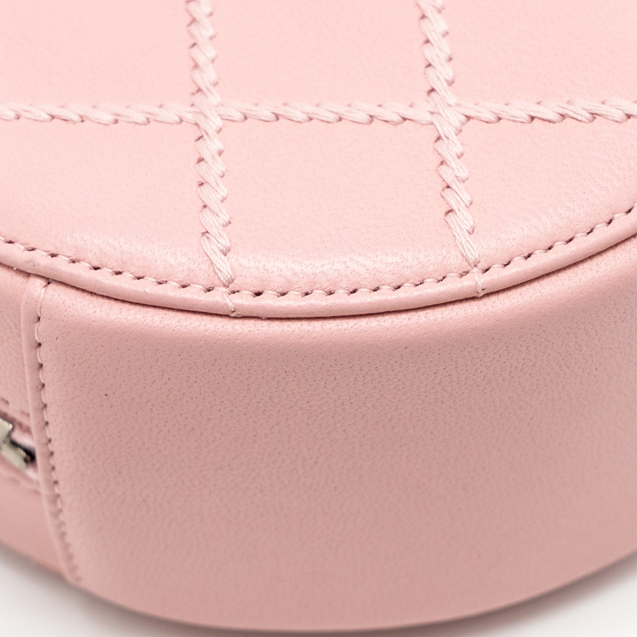 CHANEL MINI ROUND VANITY CLUTCH WITH CHAIN LAMBSKIN PINK SHW