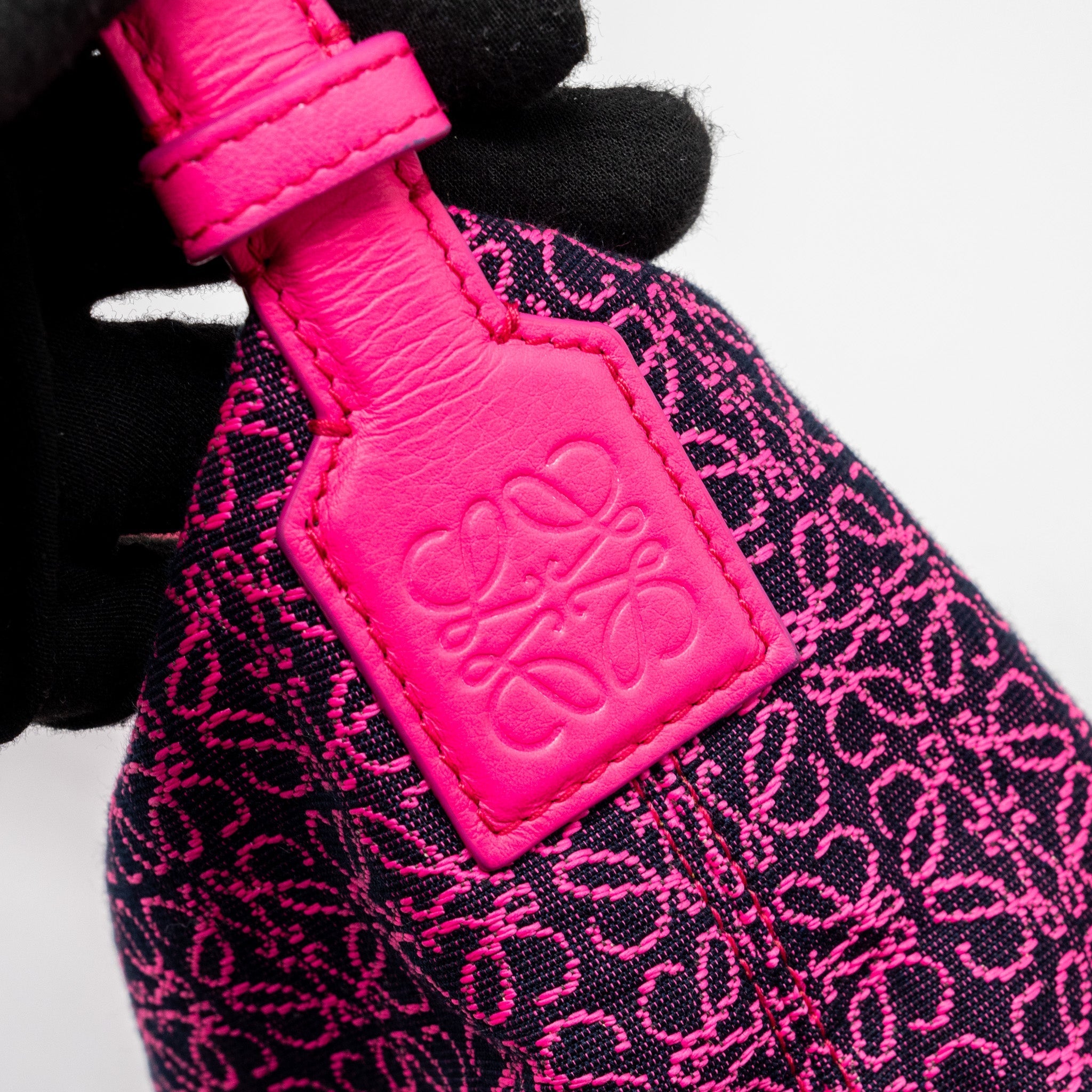 LOEWE SMALL CUBI BAG ANAGRAM JACQUARD/CALFSKIN PINK/ BLACK GHW