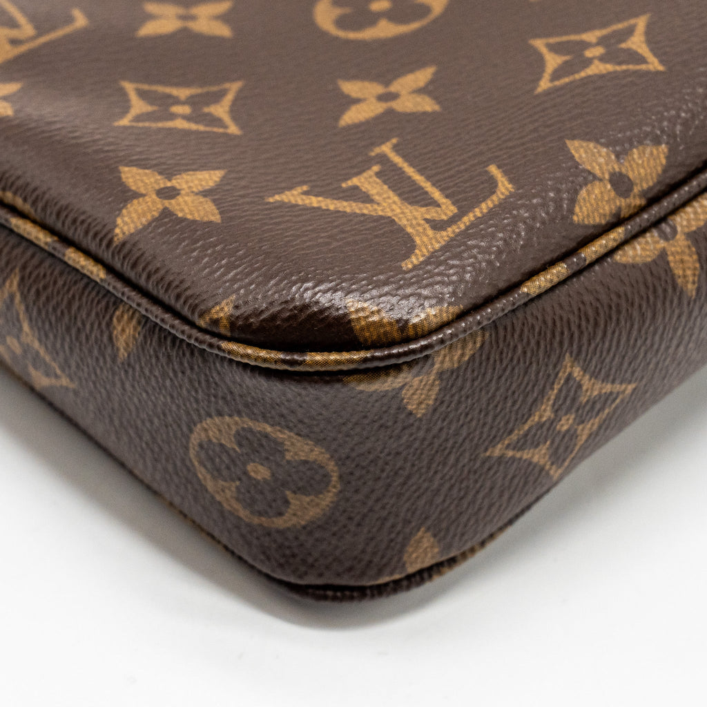 LOUIS VUITTON POCHETTE ACCESSORIES MONOGRAM CANVAS GHW