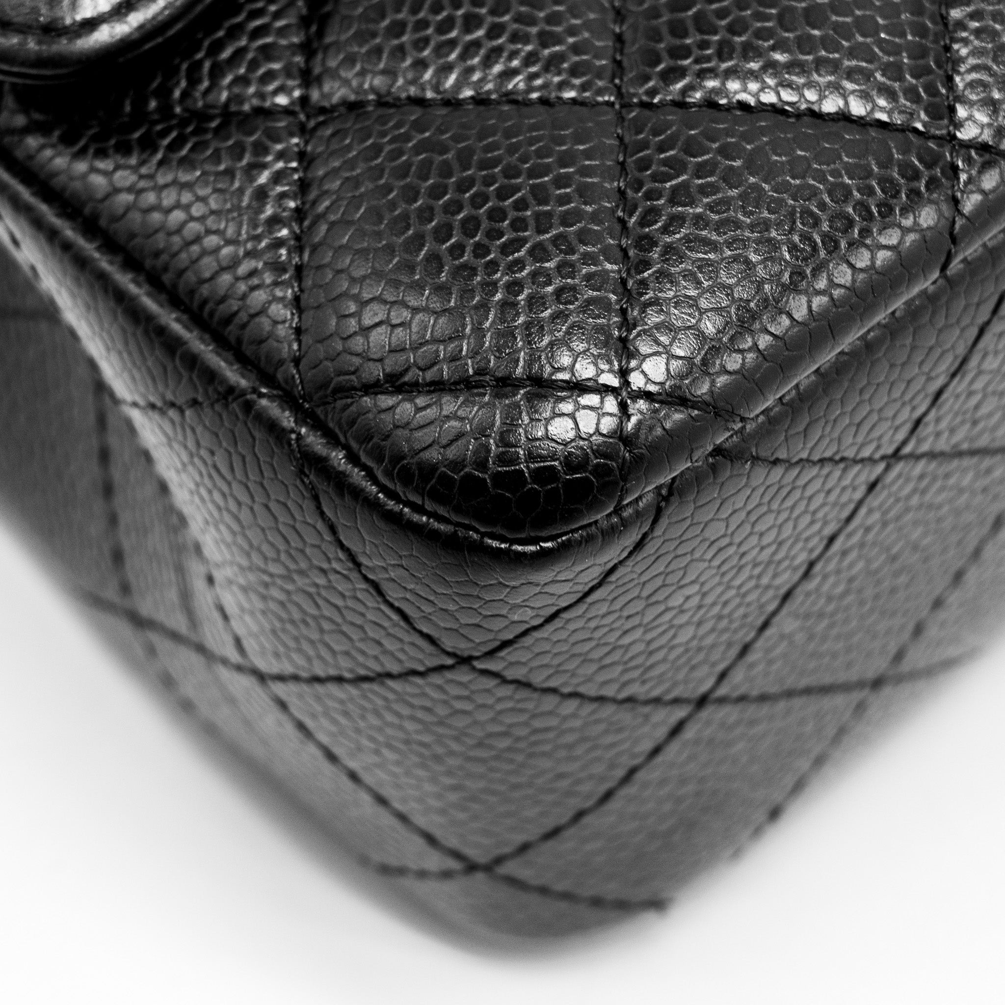 CHANEL MEDIUM CLASSIC DOUBLE FLAP BAG CAVIAR BLACK SHW (MICROCHIP)