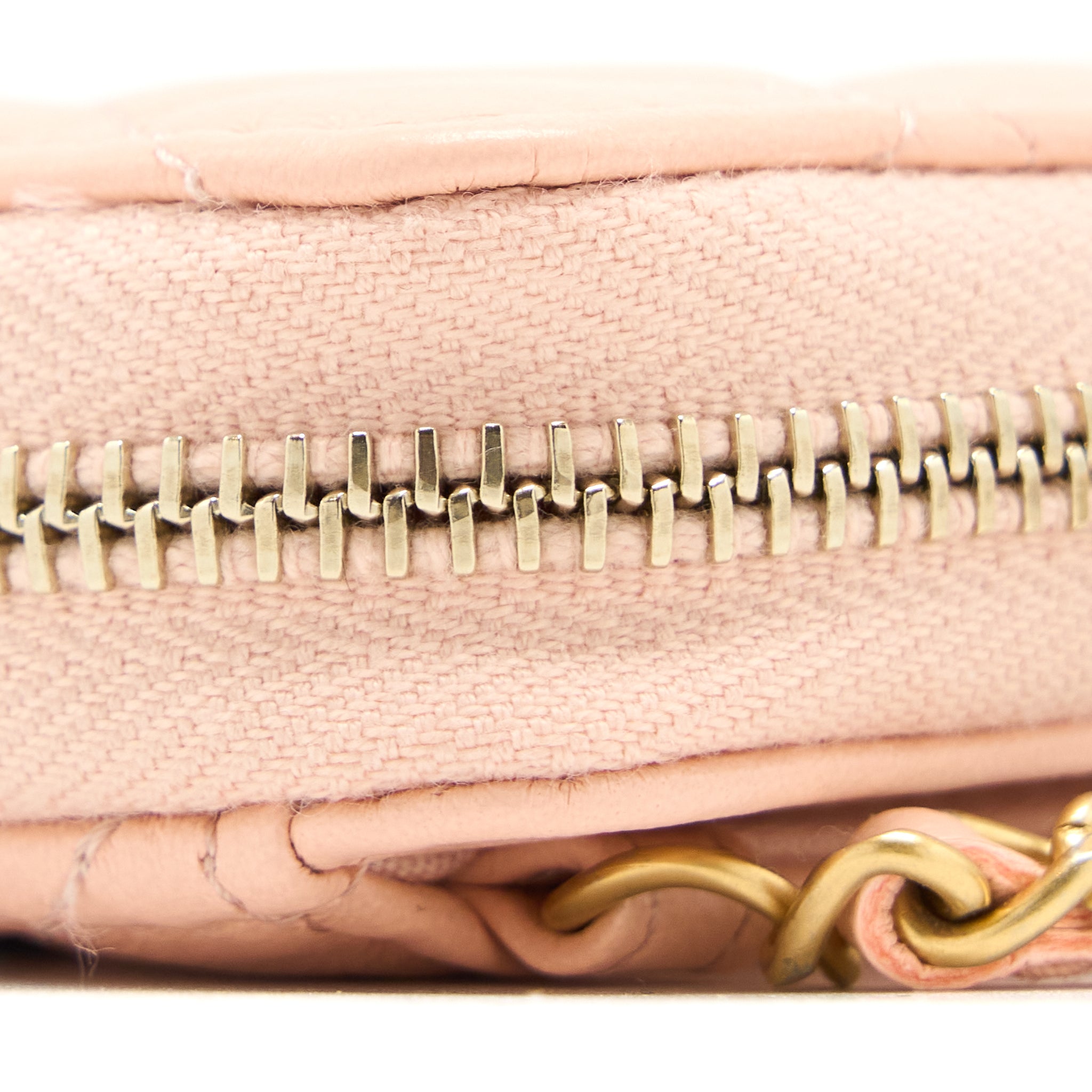 CHANEL PEARL CRUSH ZIPPY CARD HOLDER LAMBSKIN LIGHT PINK BRUSHED GHW