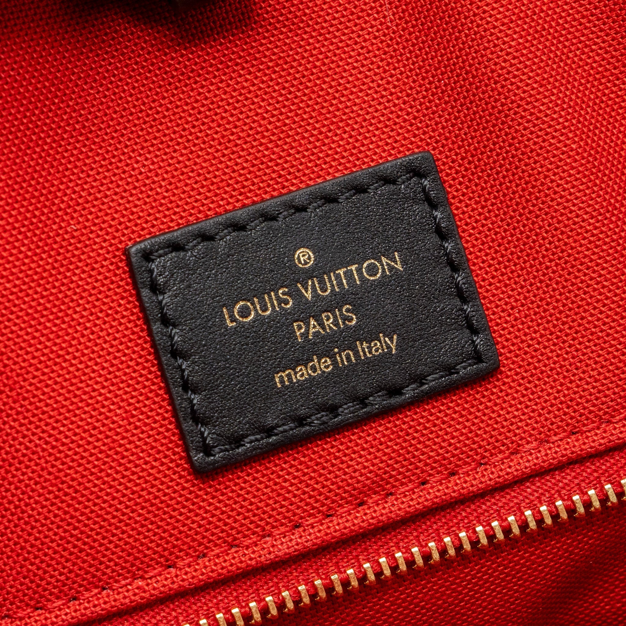 LOUIS VUITTON ONTHEGO GM MONOGRAM CANVAS GHW