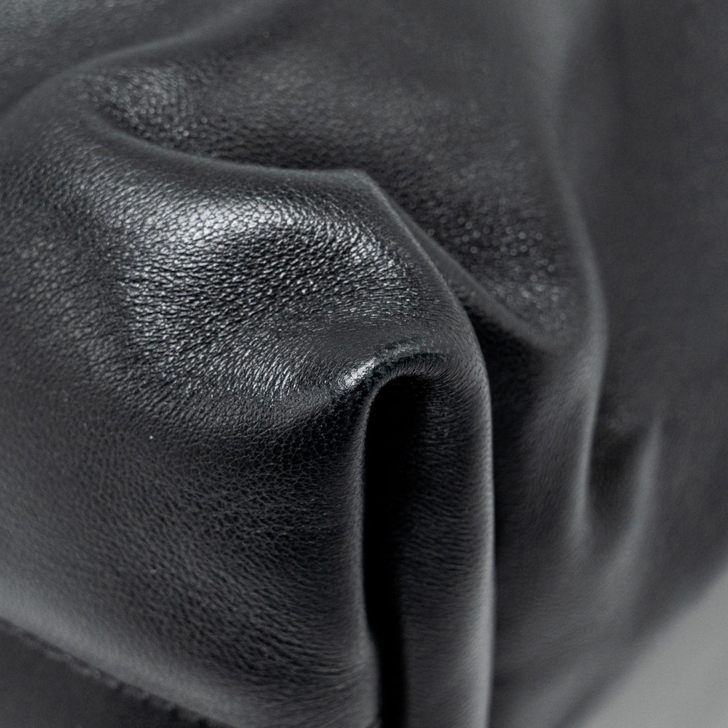 BOTTEGA VENETA TRINE ENVELOP CLUTCH LEATHER BLACK SHW