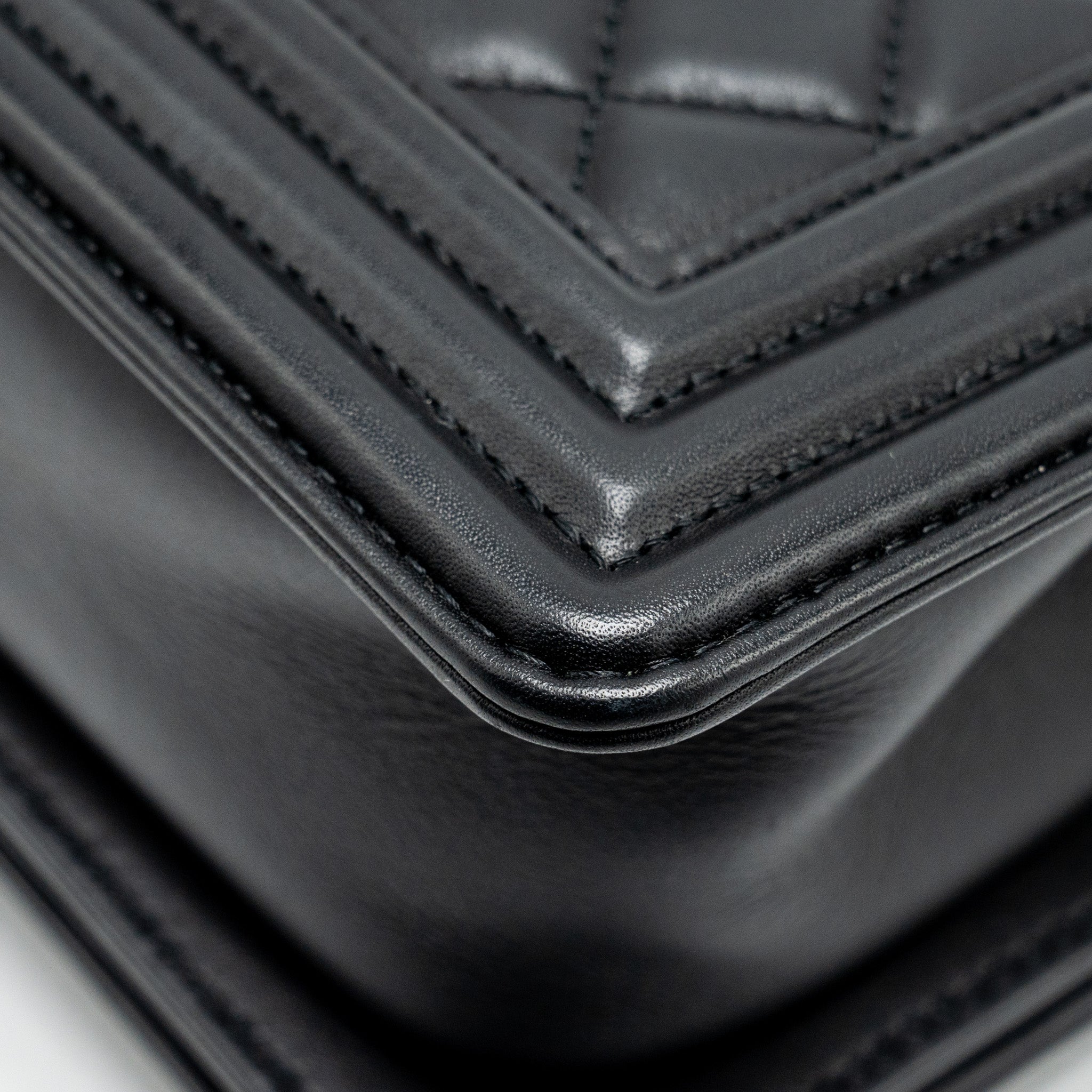 CHANEL SMALL BOY BAG CALFSKIN BLACK RUTHENIUM HARDWARE