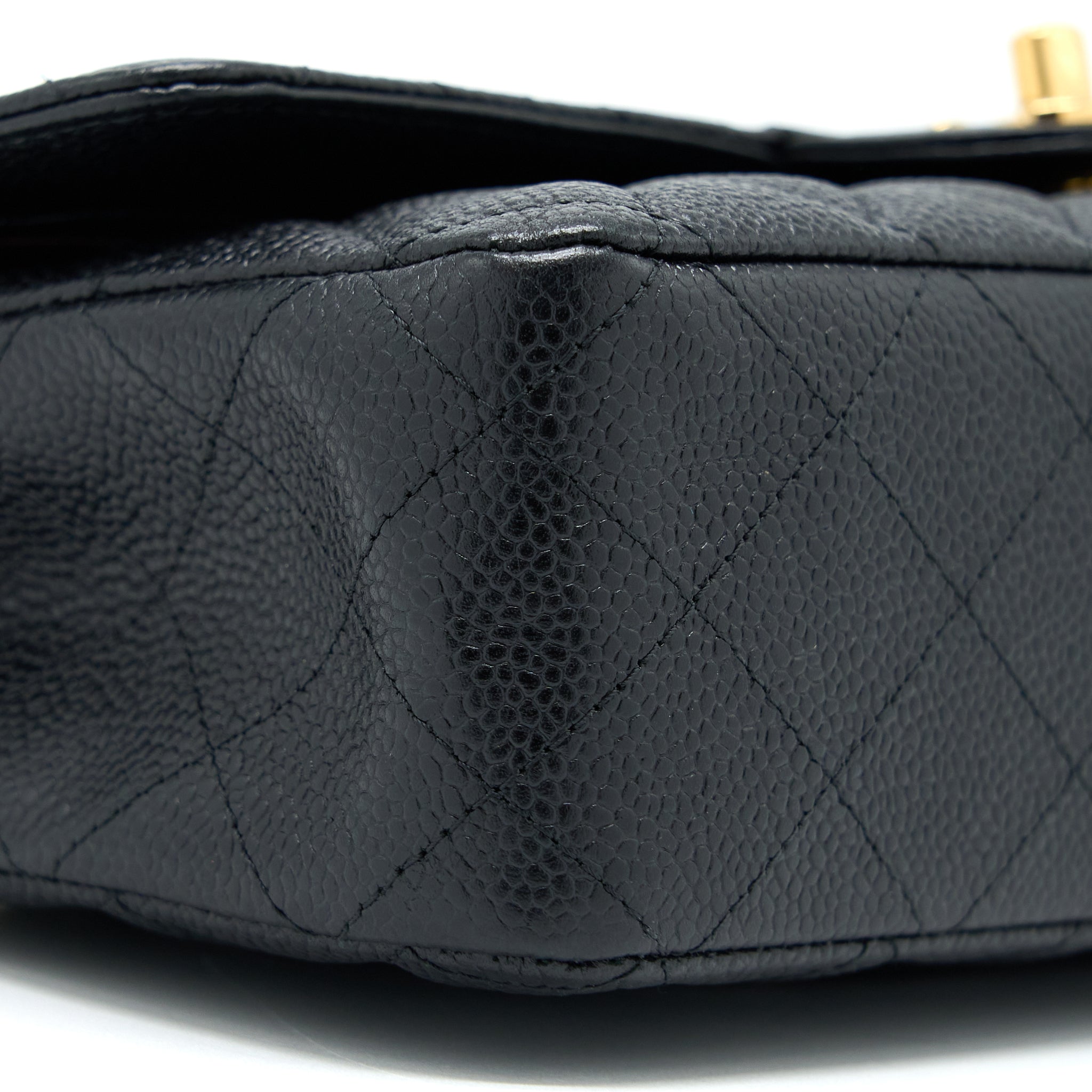 CHANEL MEDIUM CLASSIC DOUBLE FLAP BAG CAVIAR BLACK GHW