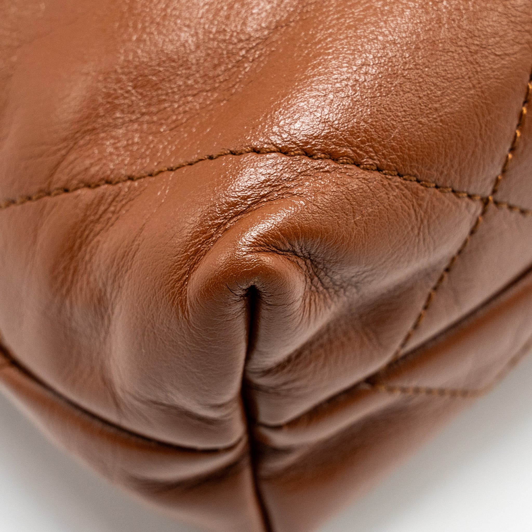 CHANEL MINI 22 BAG SHINY CALFSKIN CARAMEL GHW (MICROCHIP)