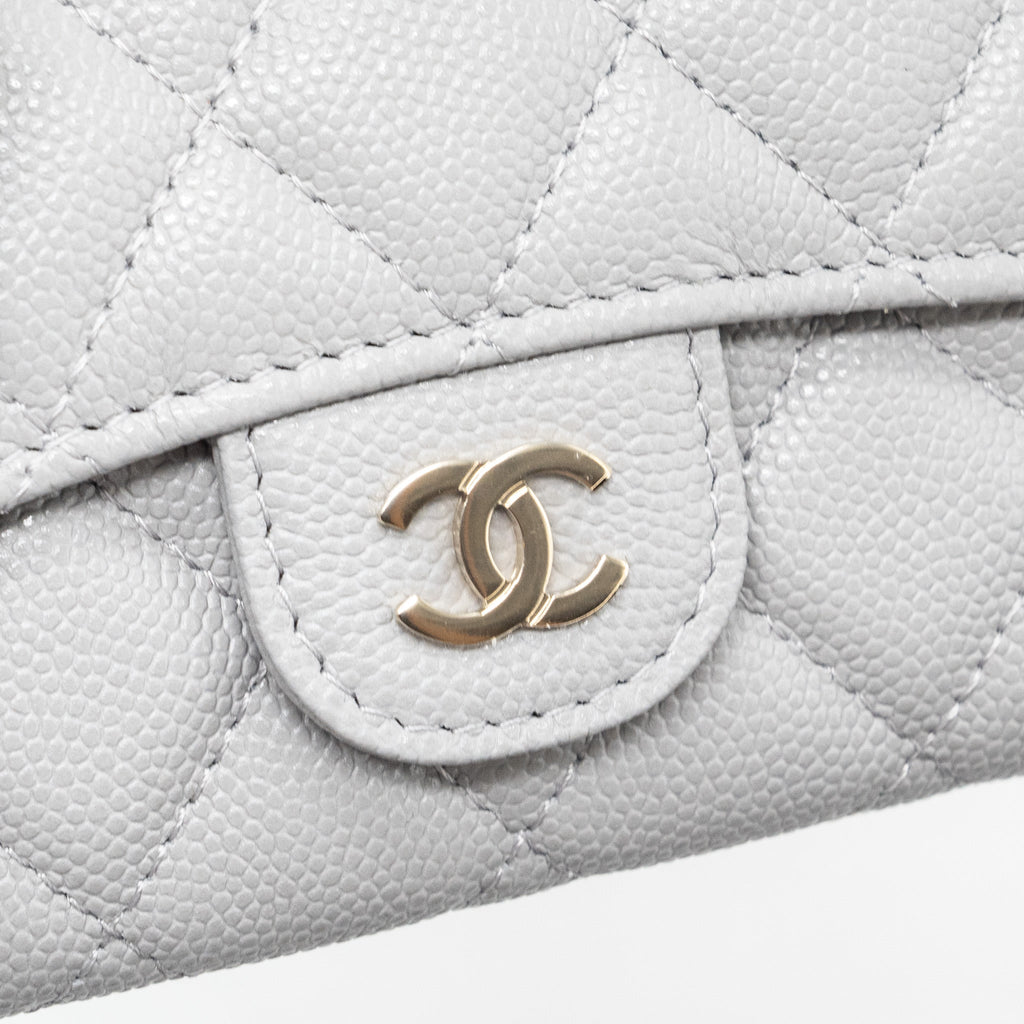 CHANEL CLASSIC FLAP CARD HOLDER CAVIAR LIGHT GREY LGHW