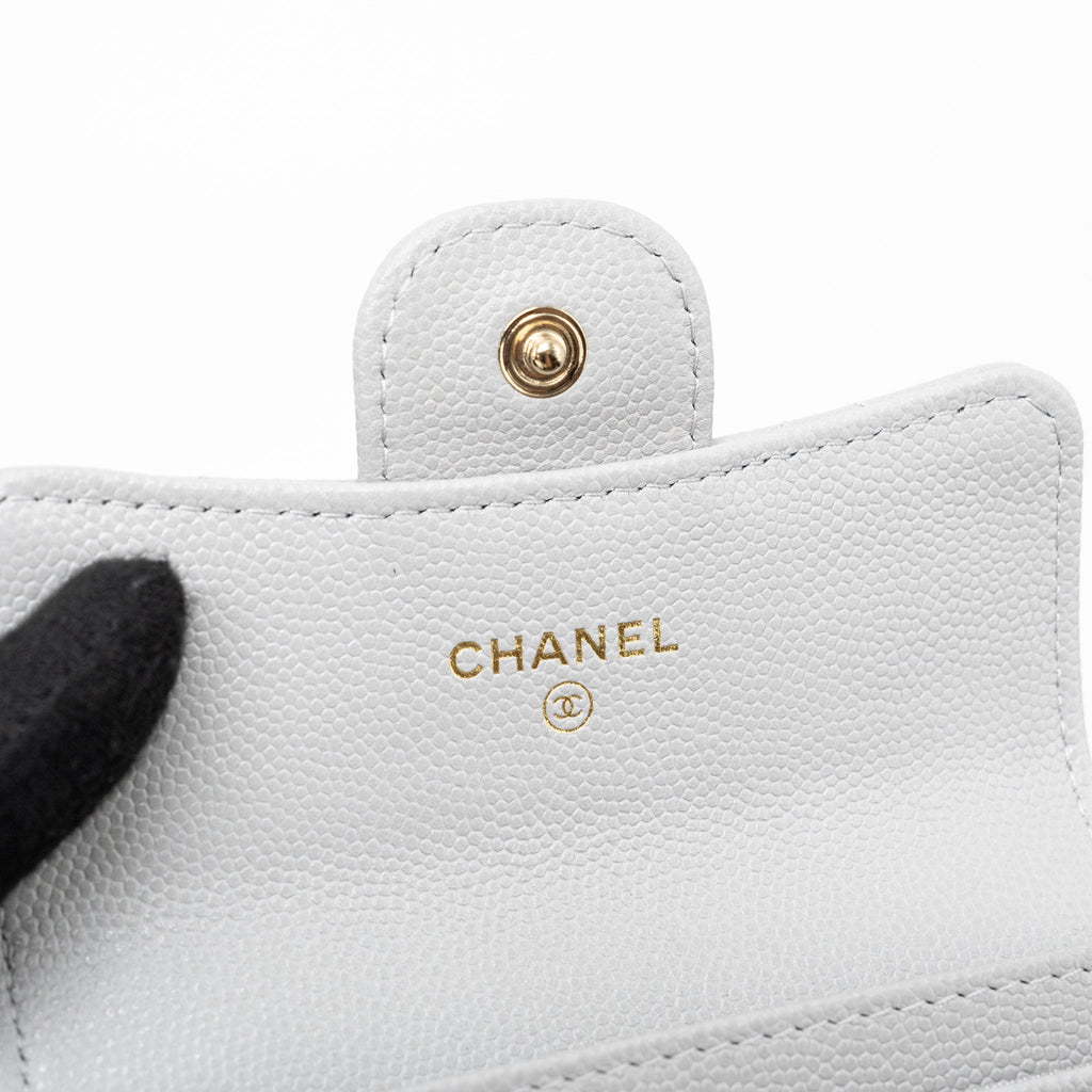 CHANEL CLASSIC FLAP CARD HOLDER CAVIAR LIGHT GREY LGHW