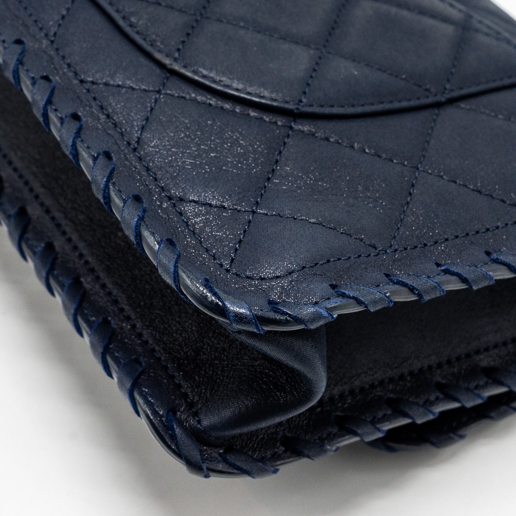 CHANEL SEASONAL FLAP BAG CALFSKIN NAVY GHW