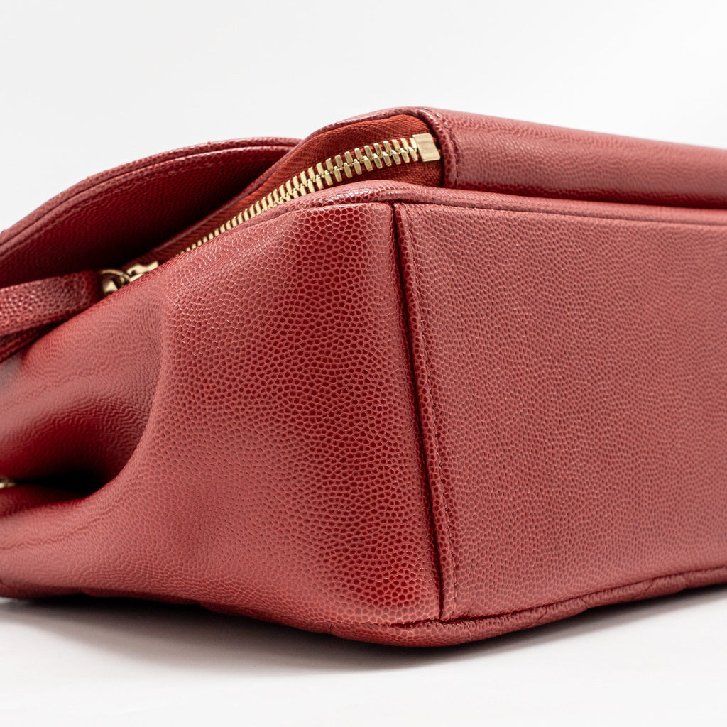 CHANEL LARGE BUSINESS AFFINITY CAVIAR RED LGHW