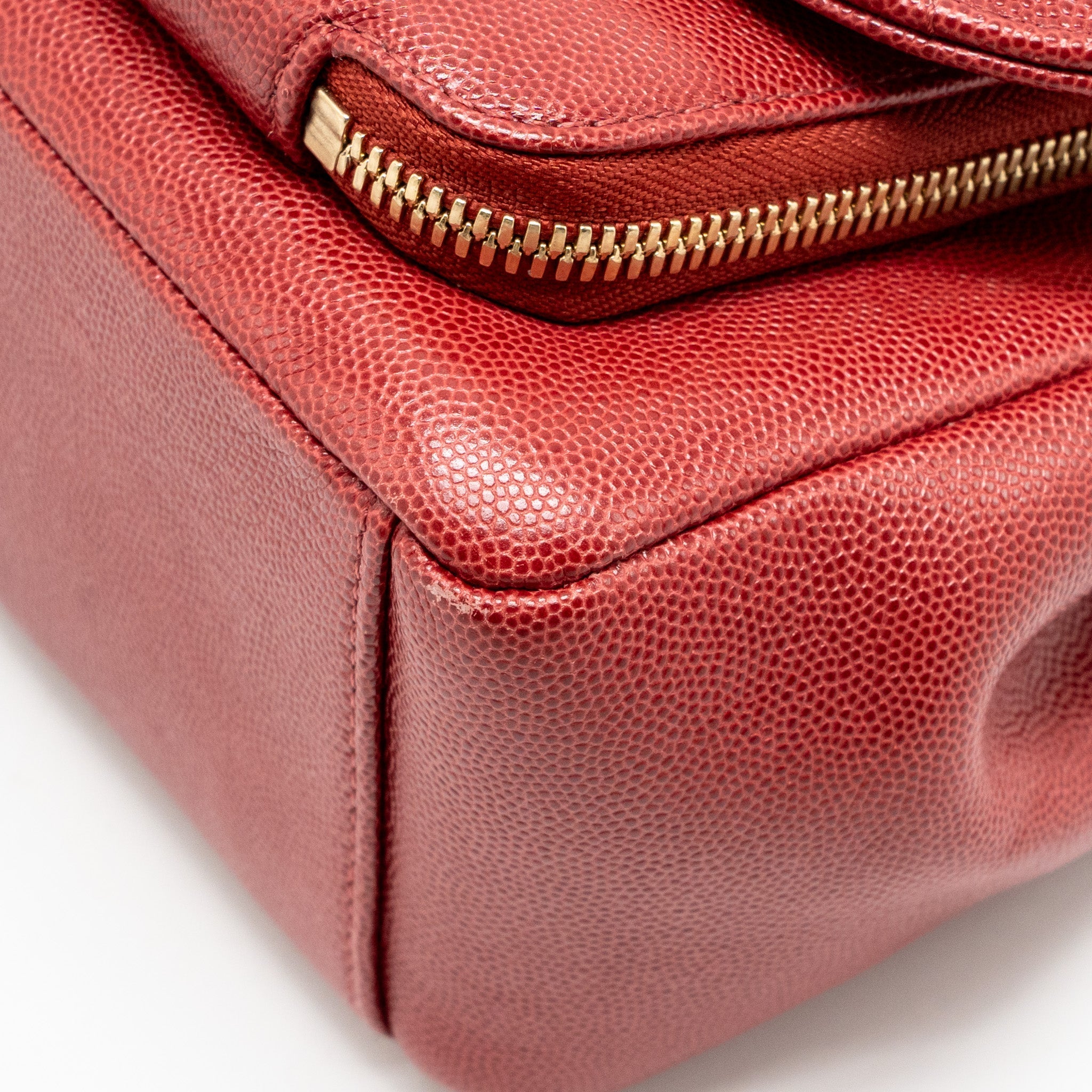 CHANEL LARGE BUSINESS AFFINITY CAVIAR RED LGHW