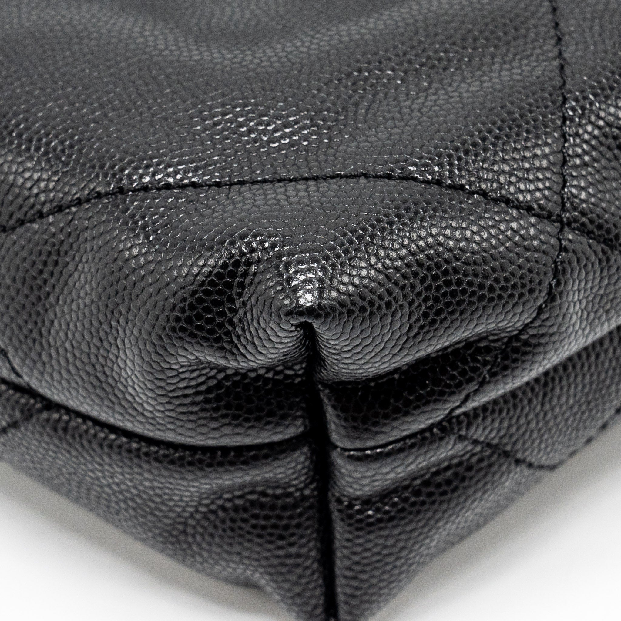 CHANEL MINI 22 BAG CAVIAR BLACK GHW (MICROCHIP)