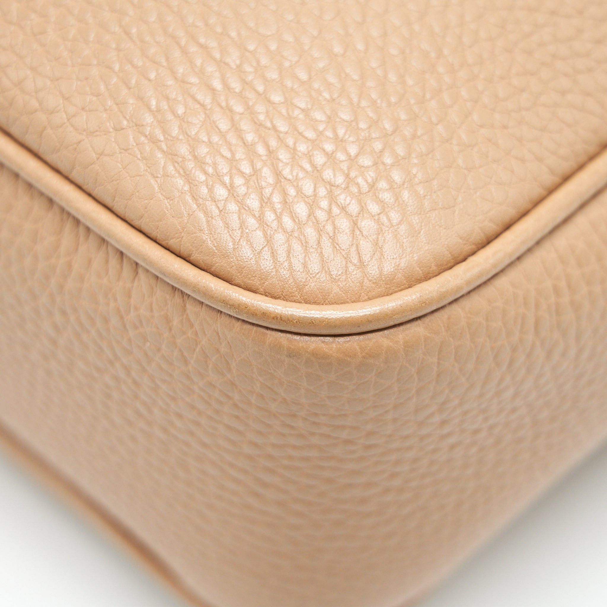 GUCCI SOHO CAMERA BAG BEIGE