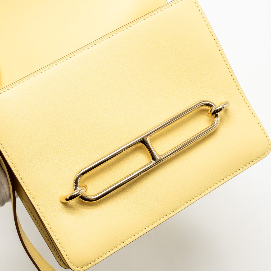 HERMES MINI ROULIS SWIFT 1Z JAUNE POUSSIN GHW