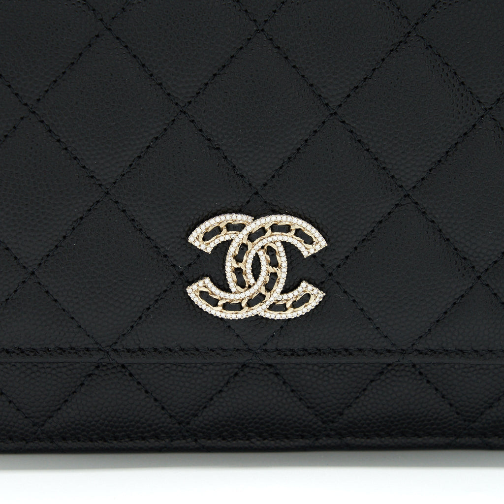 CHANEL 22S DETAILED LOGO WALLET ON CHAIN CAVIAR BLACK LGHW