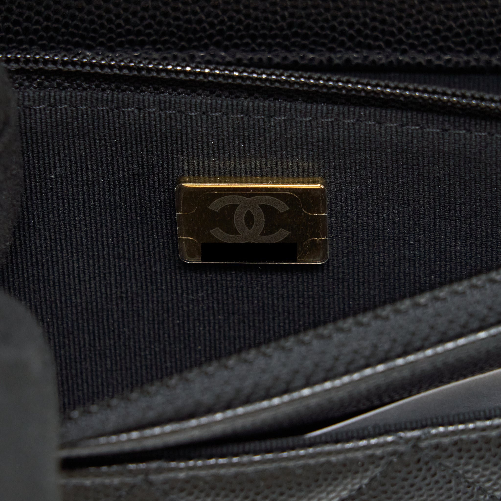 CHANEL 22S DETAILED LOGO WALLET ON CHAIN CAVIAR BLACK LGHW