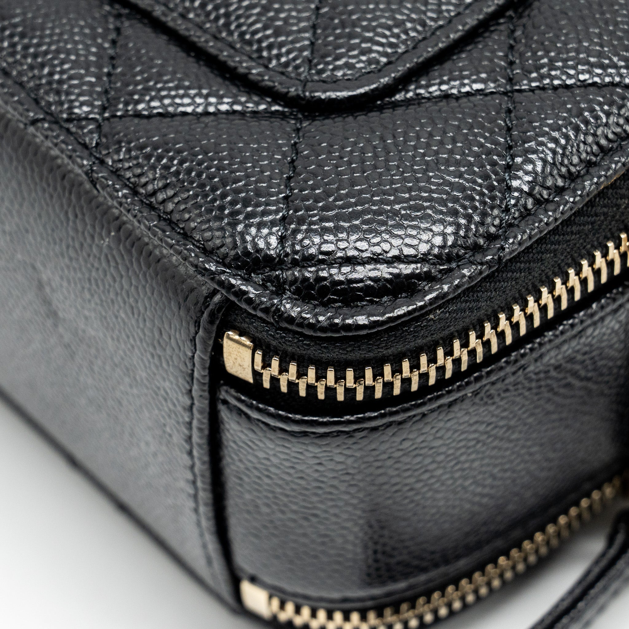 CHANEL 22S LETTER TOP HANDLE SMALL VANITY CASE CAVIAR BLACK BRUSHED GHW (MICROCHIP)