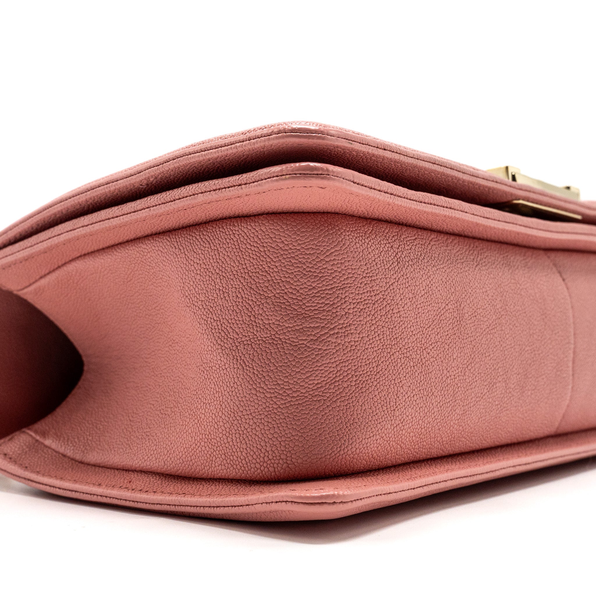 CHANEL MEDIUM BOY BAG CAVIAR PINK LGHW