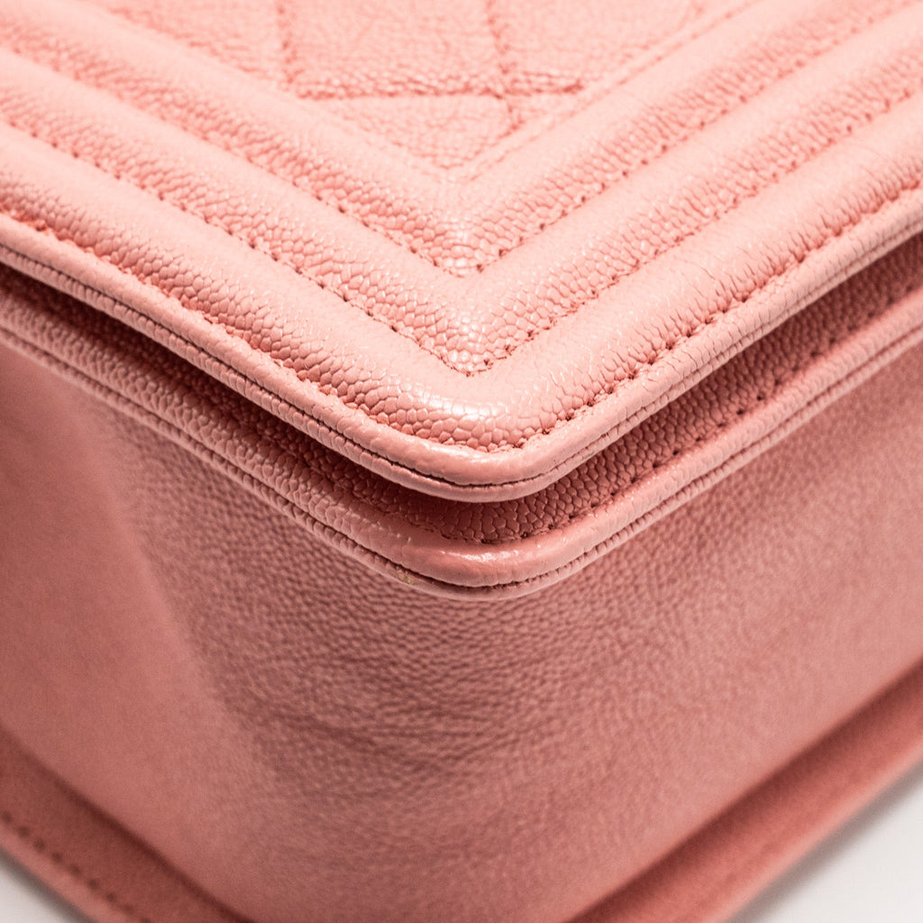 CHANEL MEDIUM BOY BAG CAVIAR PINK LGHW