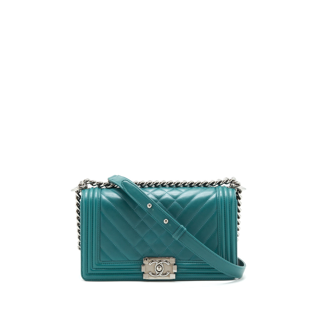CHANEL MEDIUM BOY LAMBSKIN GREEN SHW