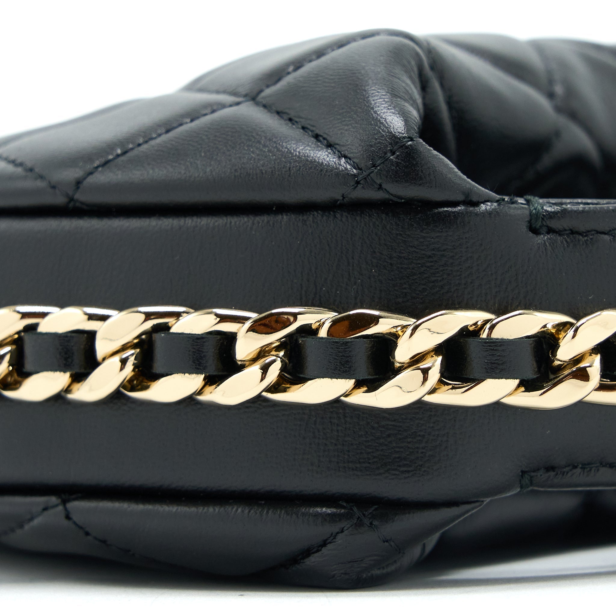 CHANEL 23C ROUND CLUTCH LAMBSKIN BLACK LGHW (MICROCHIP)