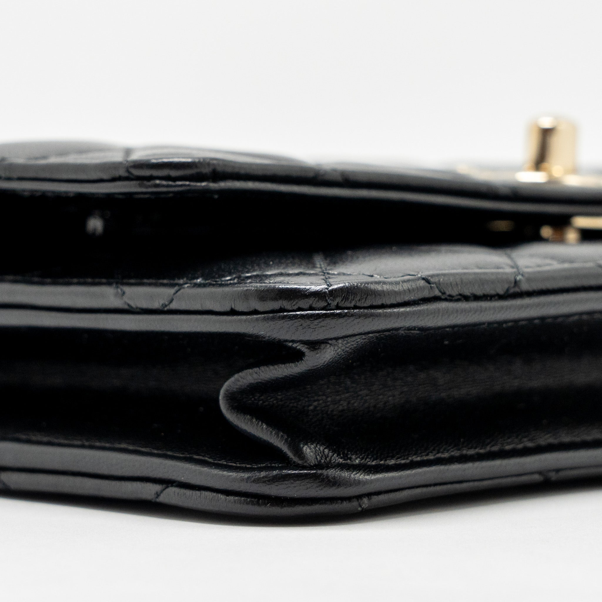 CHANEL TRENDY CC WALLET ON CHAIN LAMBSKIN BLACK LGHW (MICROCHIP)
