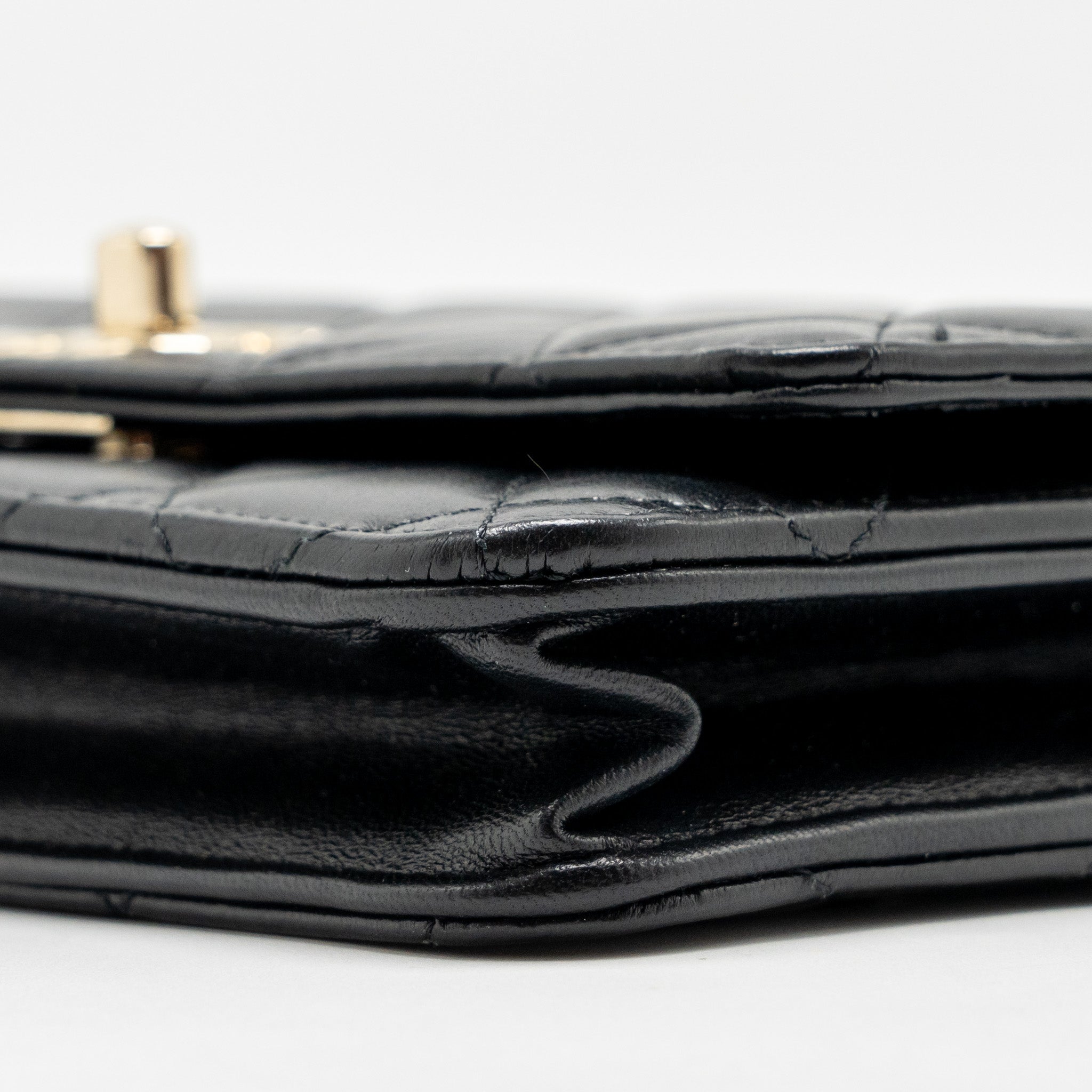 CHANEL TRENDY CC WALLET ON CHAIN LAMBSKIN BLACK LGHW (MICROCHIP)
