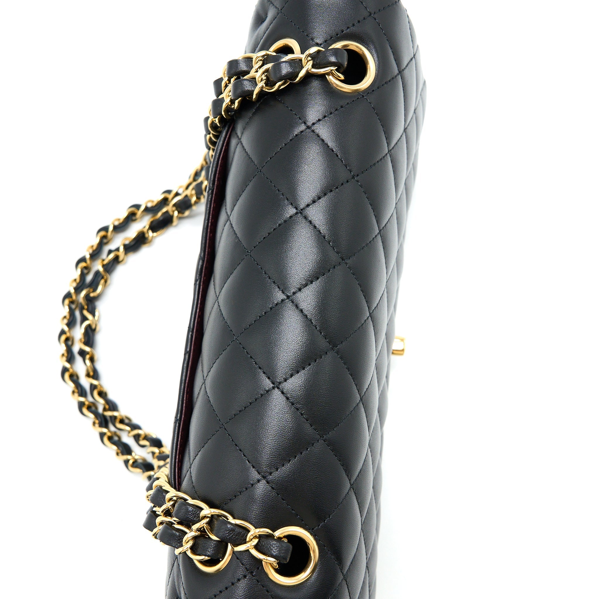 CHANEL MEDIUM CLASSIC DOUBLE FLAP BAG LAMBSKIN BLACK LGHW (MICROCHIP)