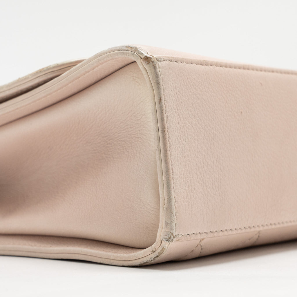 CHANEL 17C CLICK LABEL SHOULDER BAG CALFSKIN LIGHT PINK LGHW