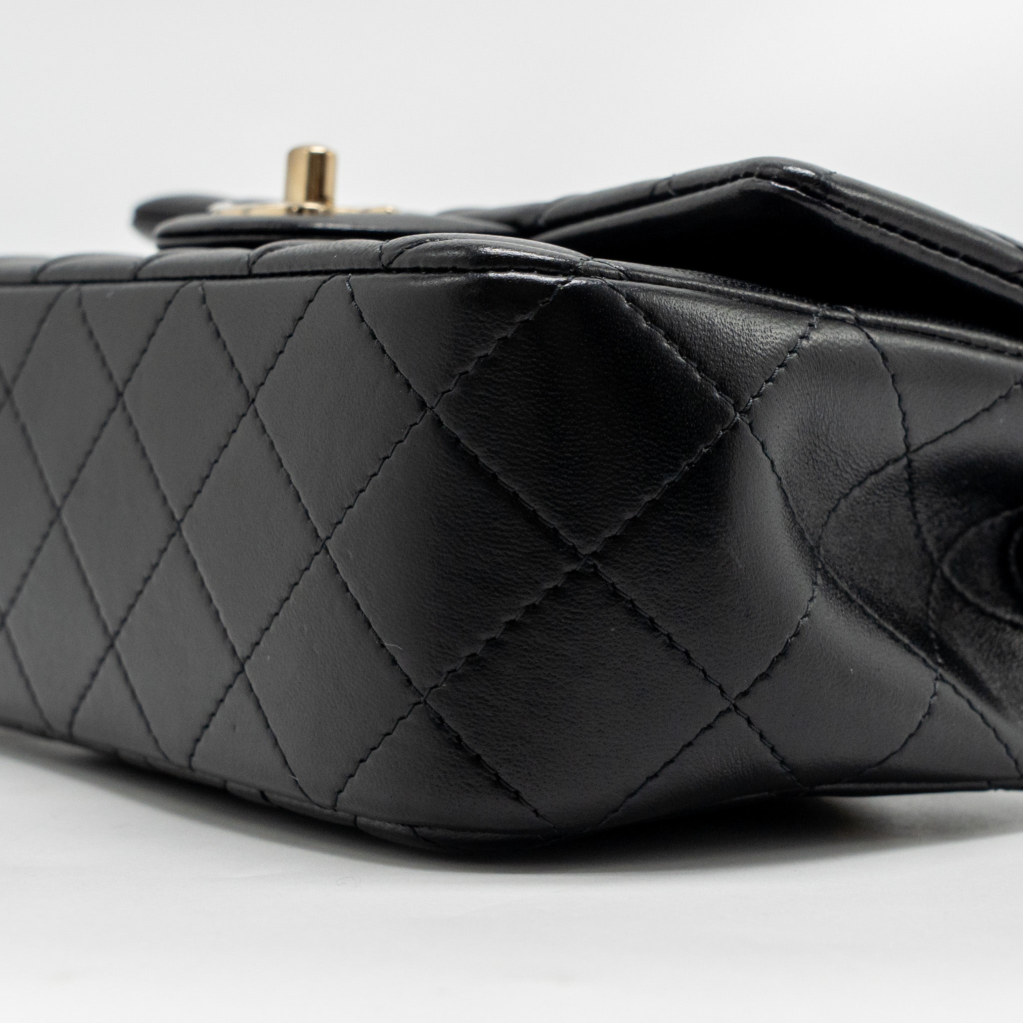 CHANEL TOP HANDLE MINI RECTANGULAR LAMBSKIN BLACK LGHW (MICROCHIP)