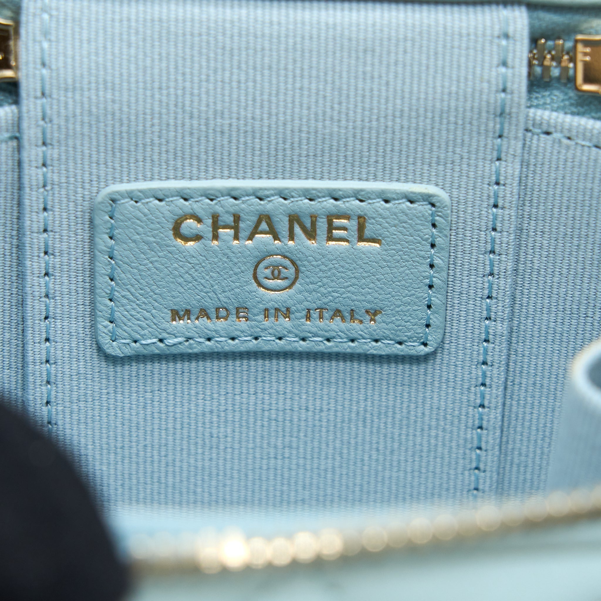 CHANEL 22P TOP HANDLE MINI VANITY WITH CHAIN LAMBSKIN LIGHT BLUE LGHW