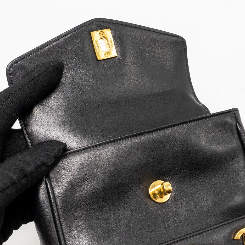 CHANEL VINTAGE CC LOGO FLAP BELT BAG SMOOTH CALFSKIN BLACK GHW