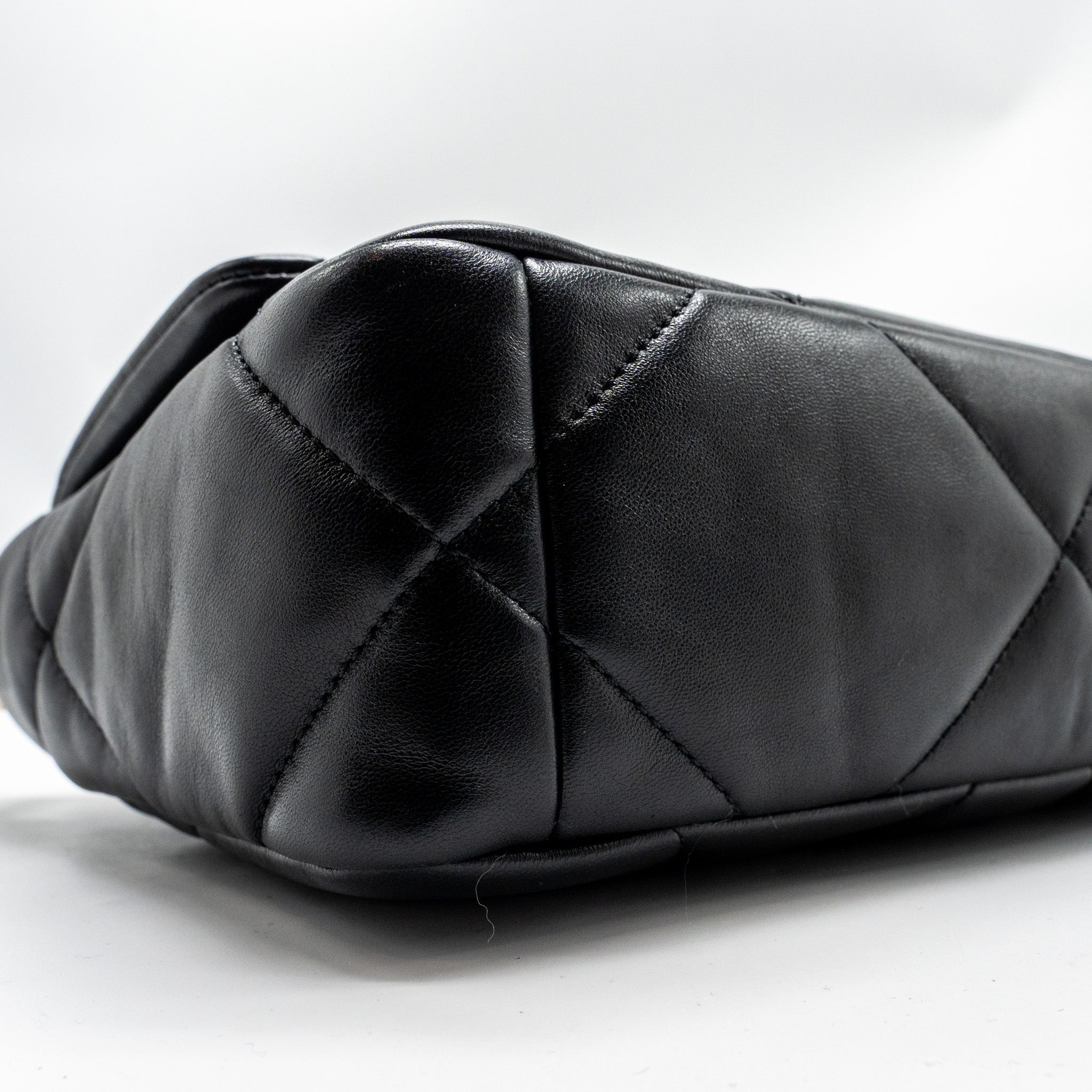 CHANEL SMALL 19 BAG LAMBSKIN BLACK MULTICOLOUR HARDWARE (MICROCHIP)