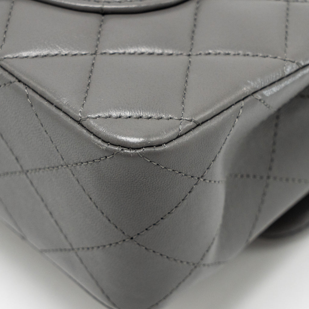 CHANEL SMALL CLASSIC DOUBLE FLAP BAG LAMBSKIN GREY LGHW (MICROCHIP)