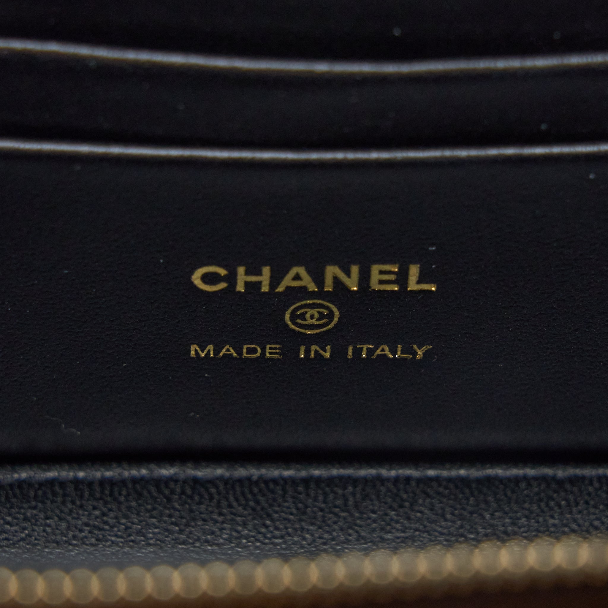 CHANEL TOP TWIST CHAIN HANDLE LONG VANITY WITH CHAIN LAMBSKIN BLACK BRUSHED GHW (MICROCHIP)